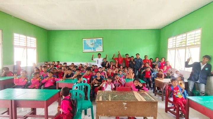 Mahasiswa UKIM KKN Angkatan 64 Gelar Edukasi Anti-Bullying di SD 164 Halmahera Selatan